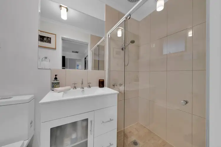 Fifth view of Homely house listing, 4 Anjaya Court, Frankston VIC 3199