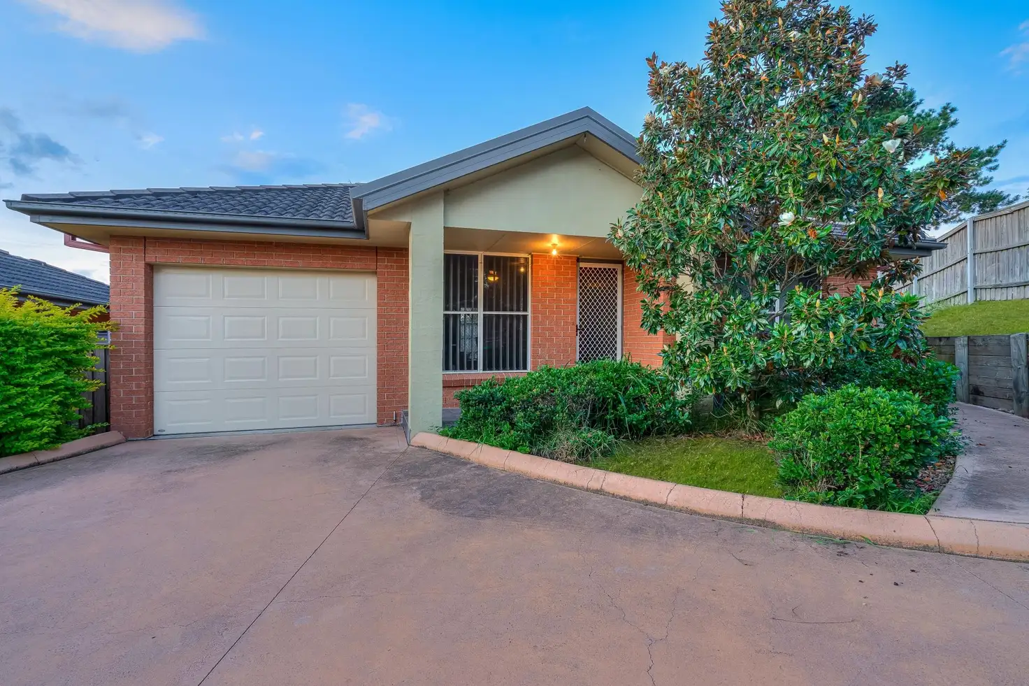 Main view of Homely unit listing, 5/8 Port Cove, Gillieston Heights NSW 2321