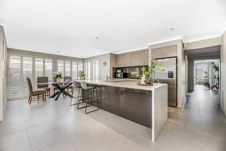 Second view of Homely house listing, 20 Els Court, Berwick VIC 3806