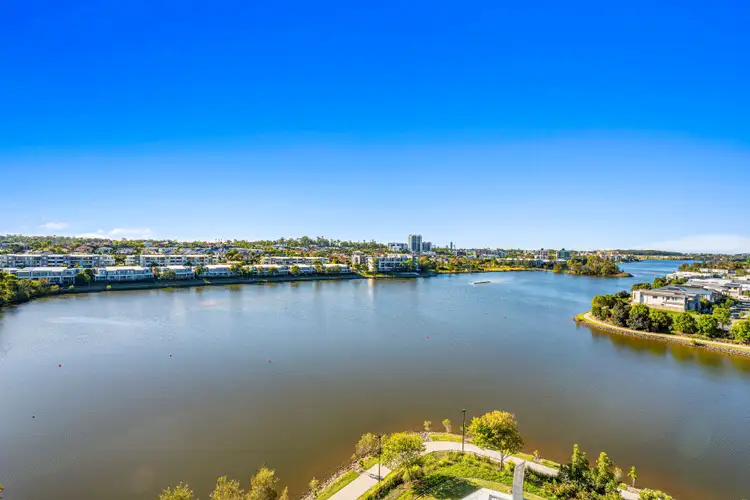 2705/397 Christine Avenue, Varsity Lakes QLD 4227