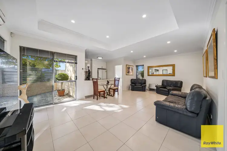 10 Selhan Place, Westminster WA 6061