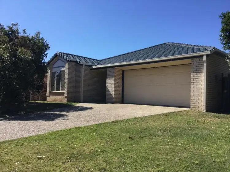 8A Coolabah Crescent, Bridgeman Downs QLD 4035