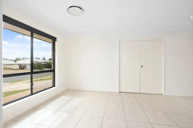 Sixth view of Homely house listing, 8 Canterbury Road, Emerald QLD 4720