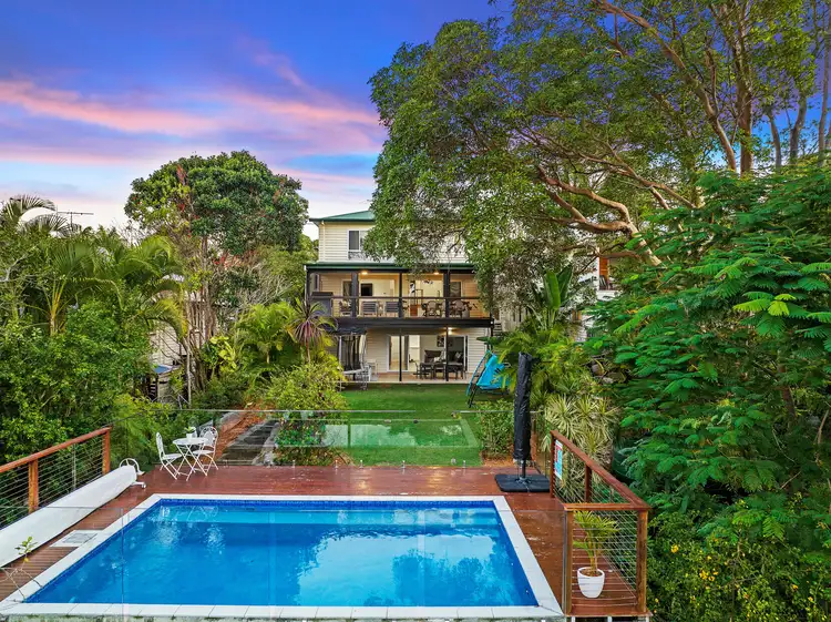 9 View Parade, Ashgrove QLD 4060