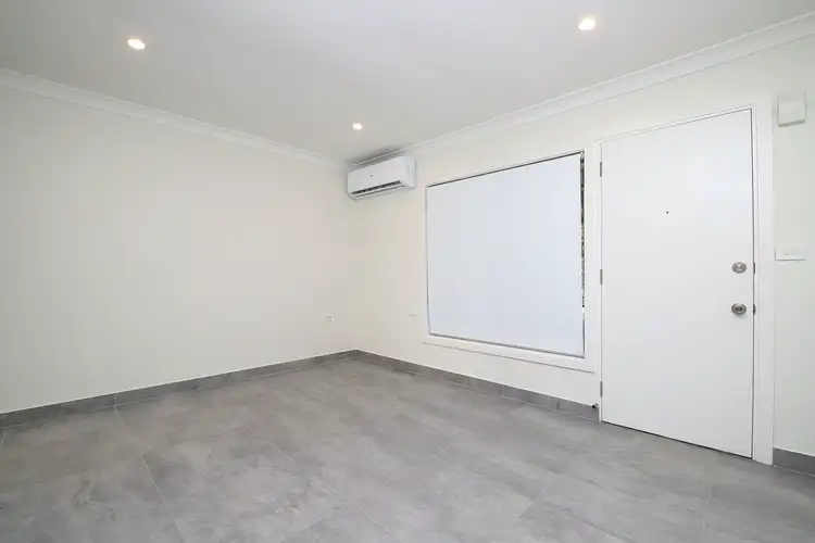 158A Warburton Street