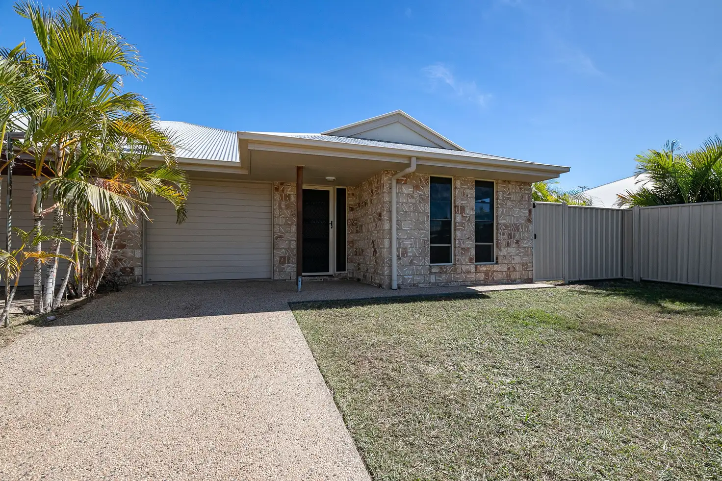 Main view of Homely house listing, 2/10 Moriarty Street, Emerald QLD 4720