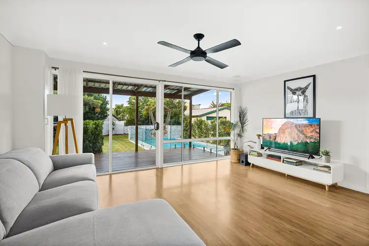 Second view of Homely house listing, 7 Camelot Place, Oak Flats NSW 2529