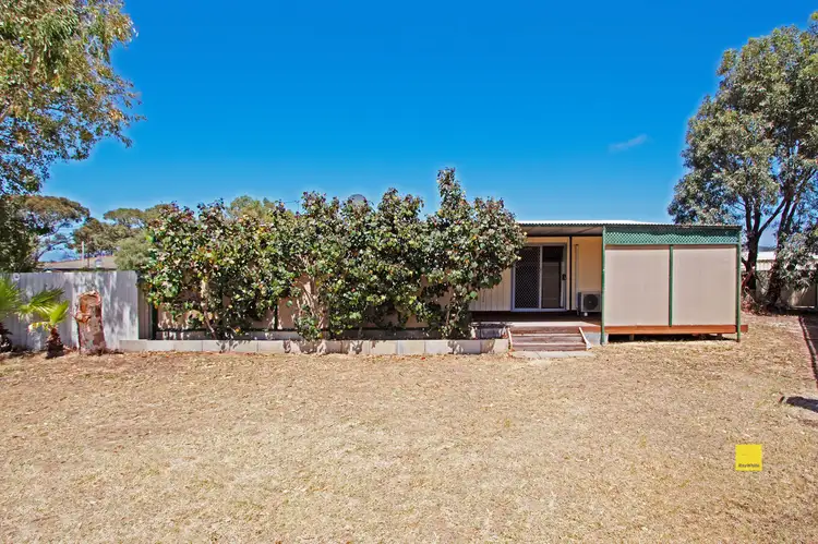 4 Morrison Place, Leeman WA 6514