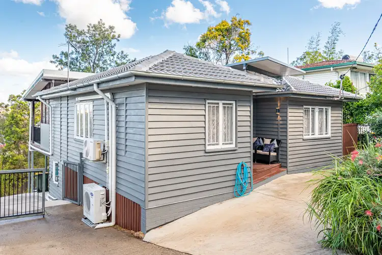 196 Kitchener Road, Kedron QLD 4031
