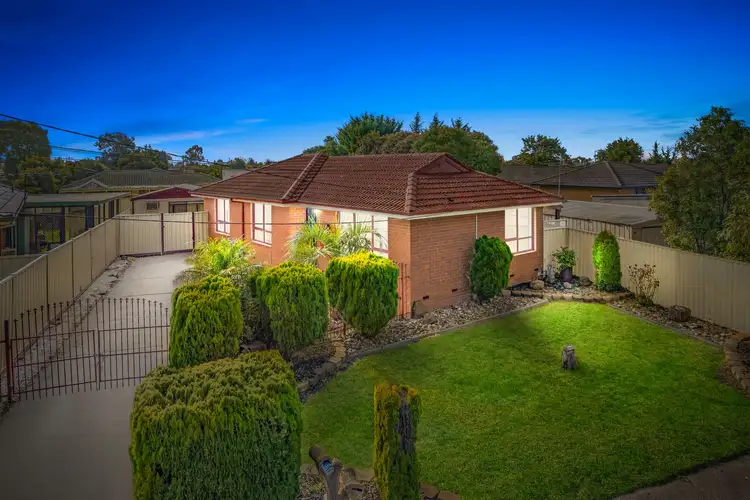 15 Tamarind Crescent, Werribee VIC 3030