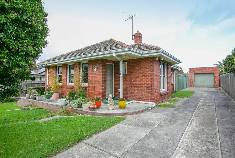 92 Whitelaw Street, Reservoir VIC 3073