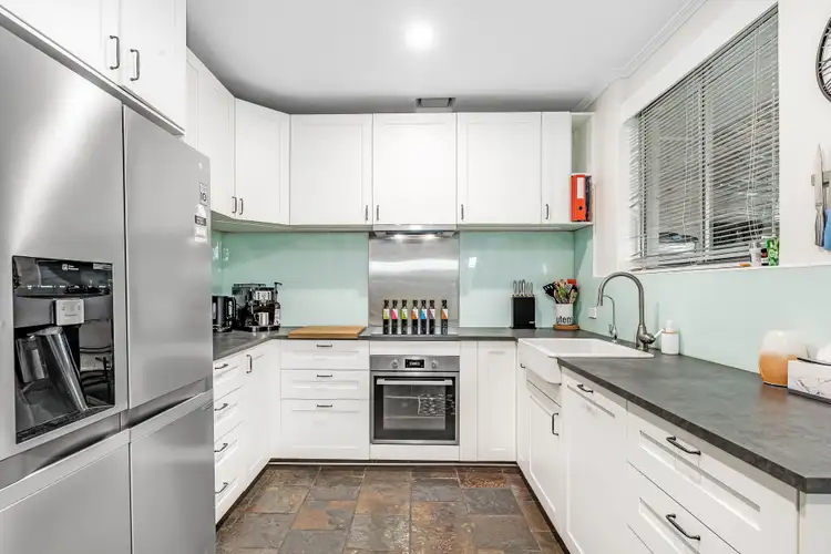 1 Shelley Avenue, Happy Valley SA 5159