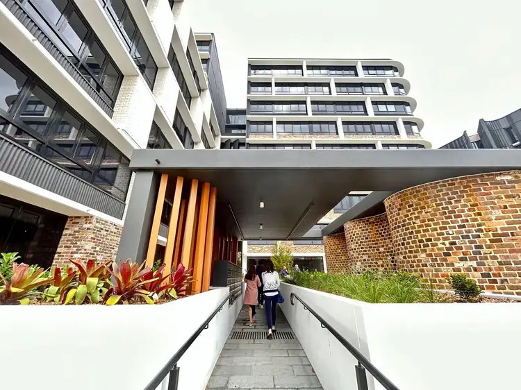 3 Bundil Boulevard