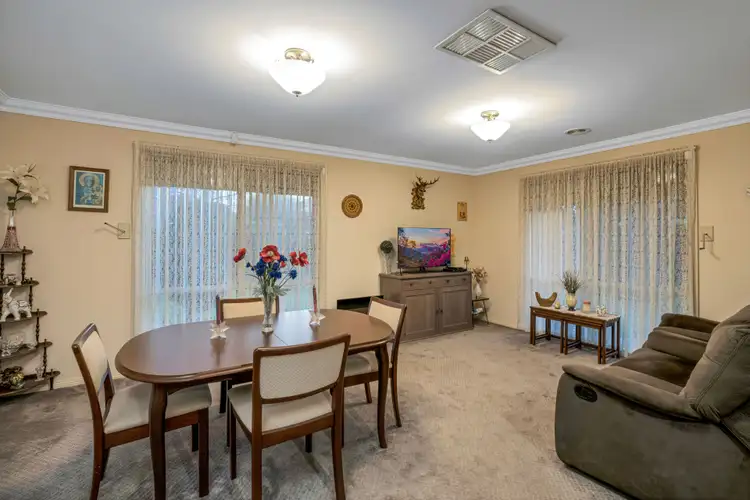 Second view of Homely house listing, 6 Honeyeater Way, Pakenham VIC 3810