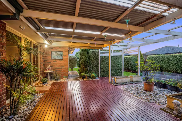 Fifth view of Homely house listing, 6 Honeyeater Way, Pakenham VIC 3810