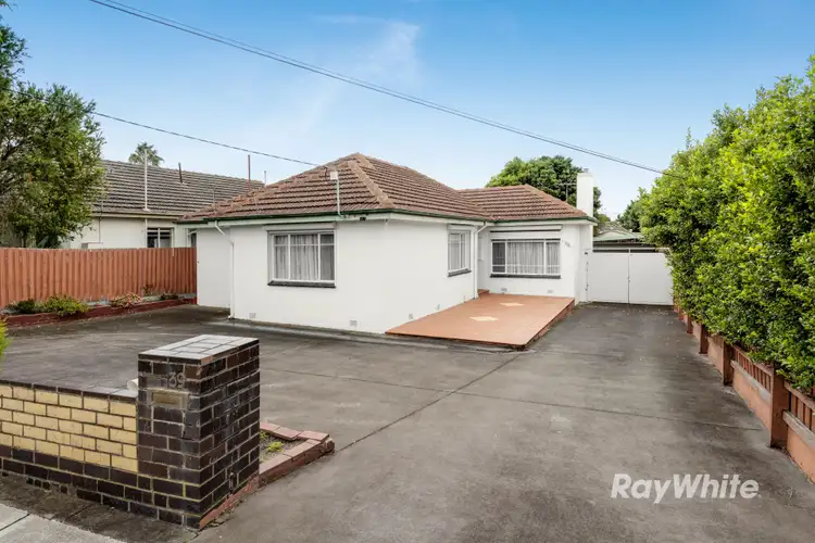Second view of Homely house listing, 39 Deakin Street, Bentleigh East VIC 3165