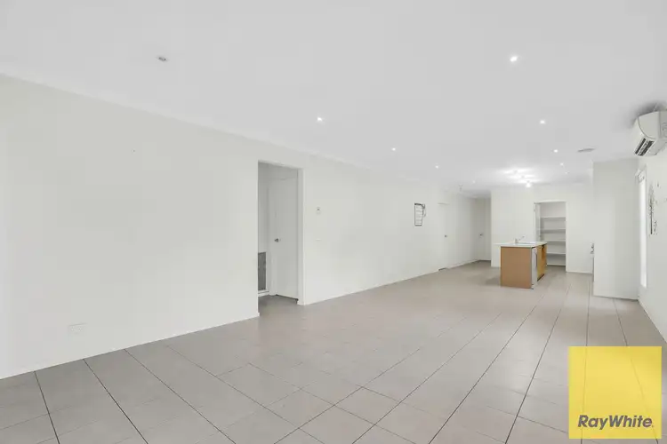 Fifth view of Homely house listing, 16 Parkvista Drive, Truganina VIC 3029