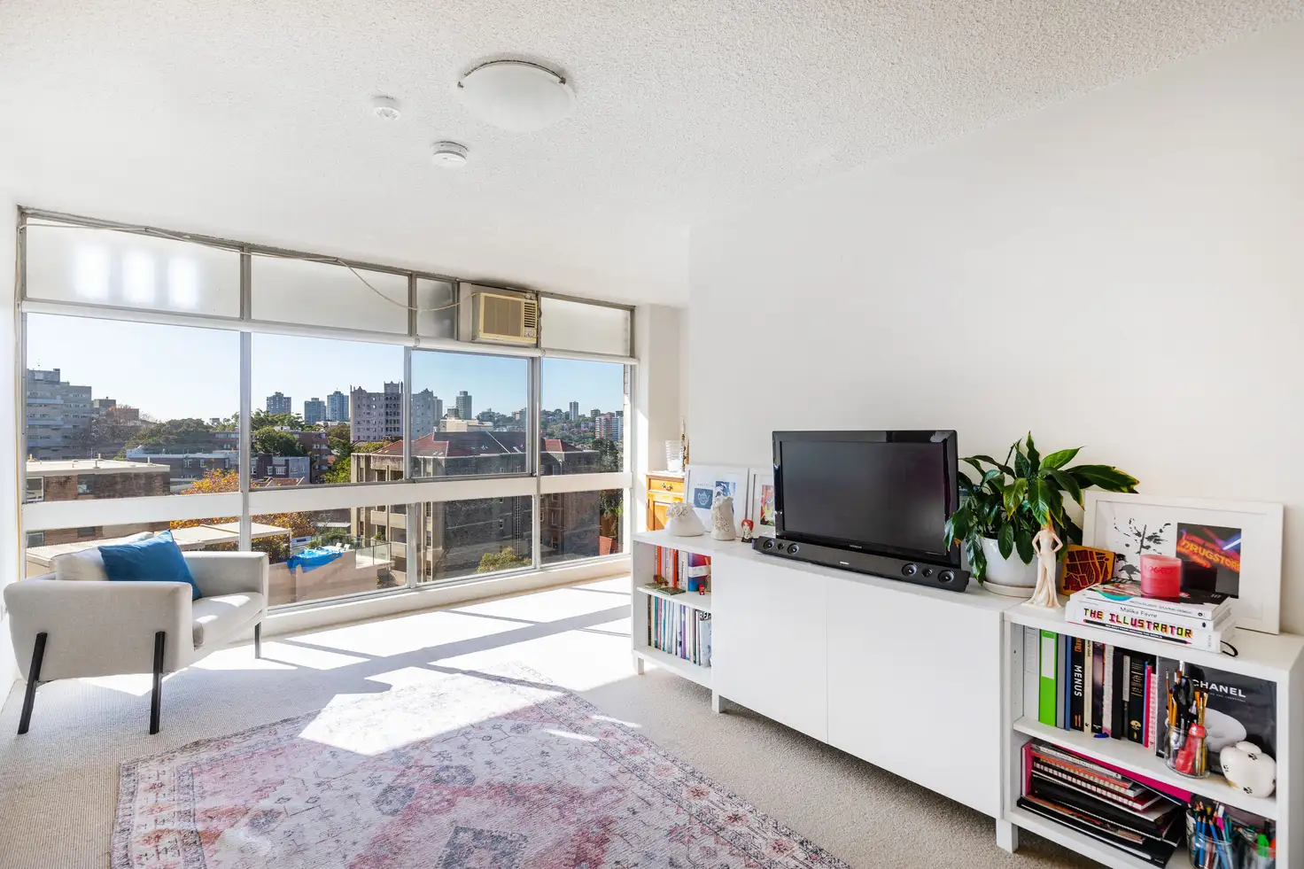 Main view of Homely apartment listing, 71/41-49 Roslyn Gardens, Elizabeth Bay NSW 2011