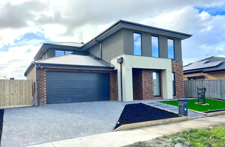 Second view of Homely house listing, 3 Grape Way, Wollert VIC 3750
