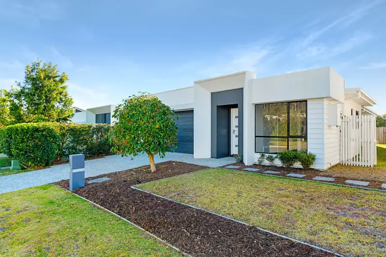 6 Summit Place, Pimpama QLD 4209