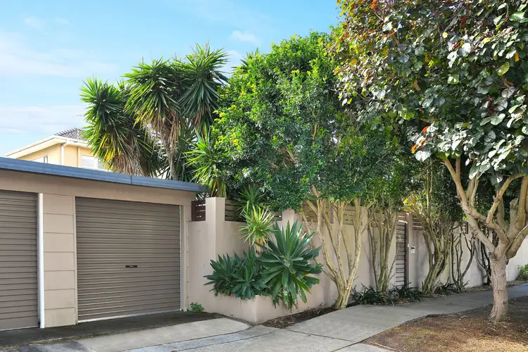 72 Robey Street