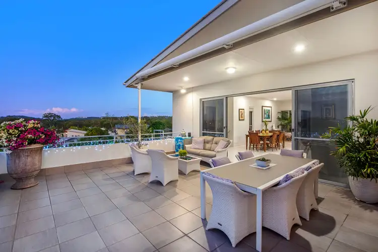 18/10 Valbonne Avenue, Varsity Lakes QLD 4227