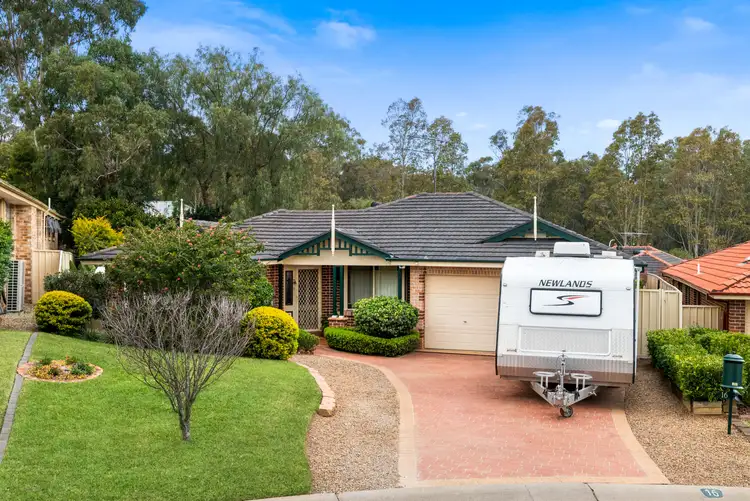 16 Joseph Banks Court, Mount Annan NSW 2567