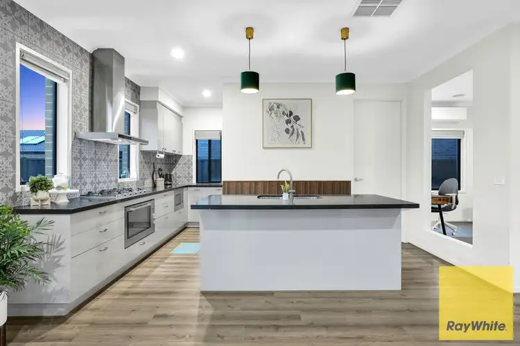 Fifth view of Homely house listing, 10 Manda Circuit, Tarneit VIC 3029