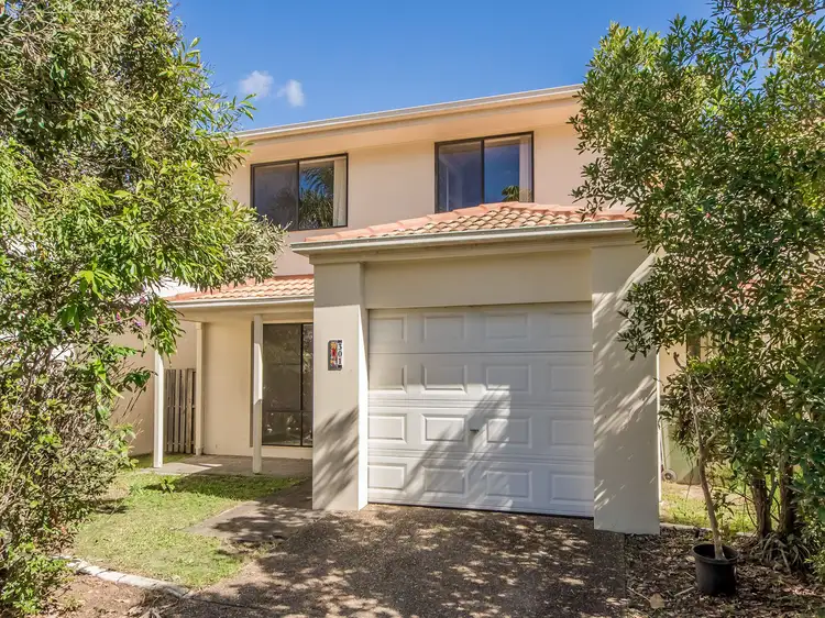 1-15 Gentian Drive