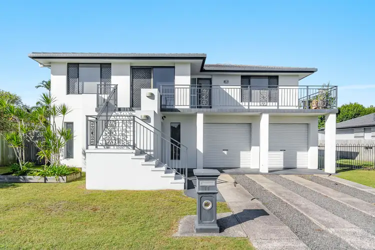 11 Wattle Drive, Yamba NSW 2464