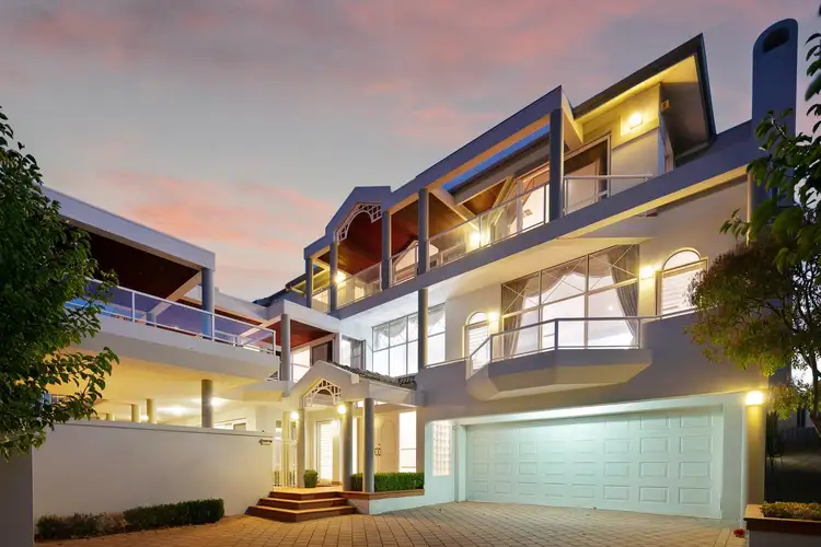 91A The Esplanade, Mount Pleasant WA 6153