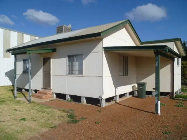 House 1 - 467 Kidman Way