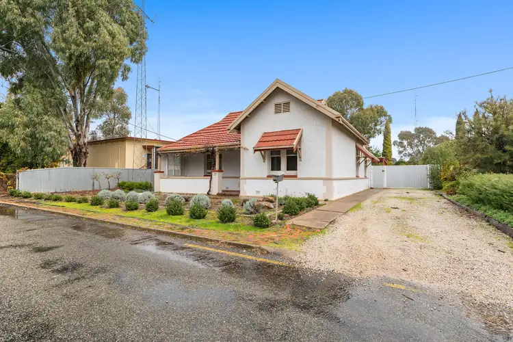 14 Jonathon Street, Clare SA 5453