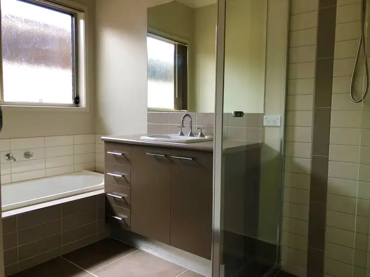 Fifth view of Homely house listing, 18 Castleton Street, Wodonga VIC 3690