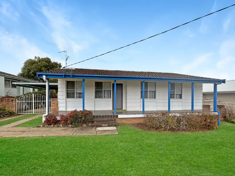 209 Hawker Street