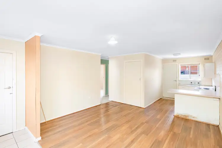 Fourth view of Homely unit listing, 2/10 Higgins Avenue, Wagga Wagga NSW 2650