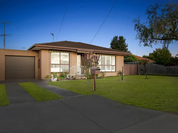 Main view of Homely unit listing, 2/25 Pioneer Road, Grovedale VIC 3216