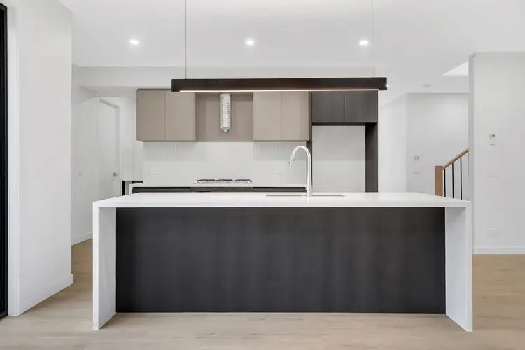 Second view of Homely house listing, 1/139 Ellesmere Parade, Rosanna VIC 3084