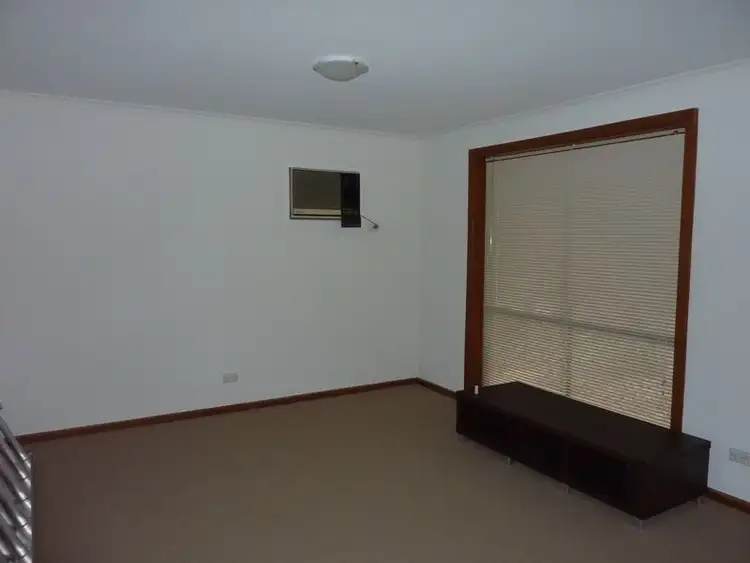 Fifth view of Homely house listing, 10 London Court, Craigmore SA 5114