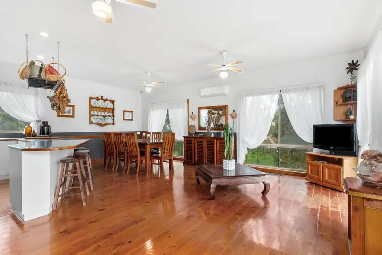 Fourth view of Homely house listing, 5 Veedale Court, Lara VIC 3212