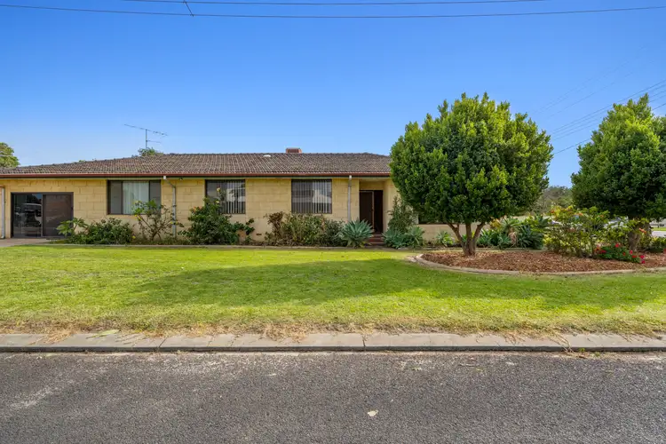 39 Camp Road, Pinjarra WA 6208
