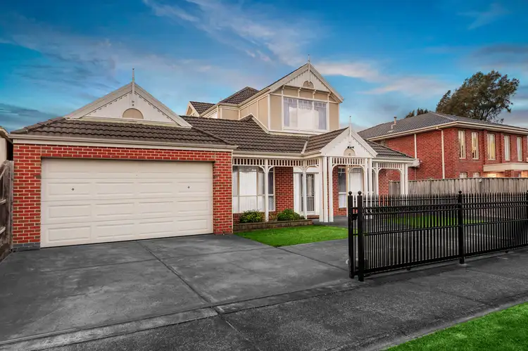 12 Olinda Grove, Oakleigh South VIC 3167