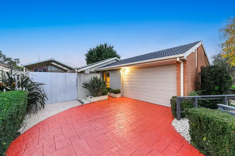 15 Murndal Court, Berwick VIC 3806