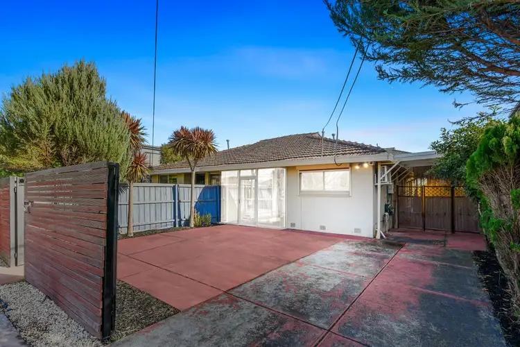 1/5 Burns Avenue, Clayton South VIC 3169