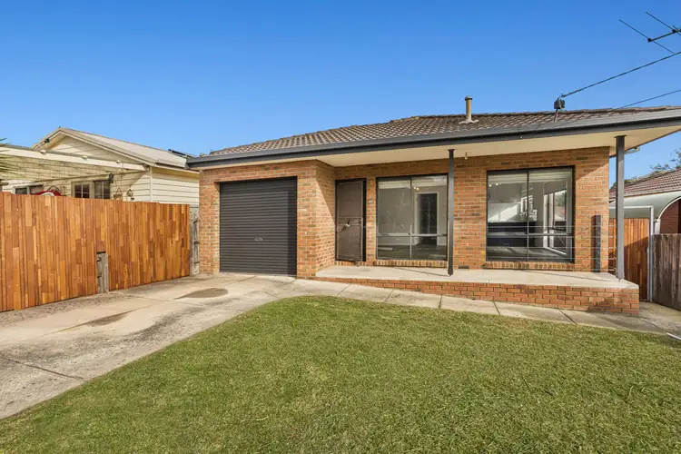 120 Seventh Avenue, Rosebud VIC 3939