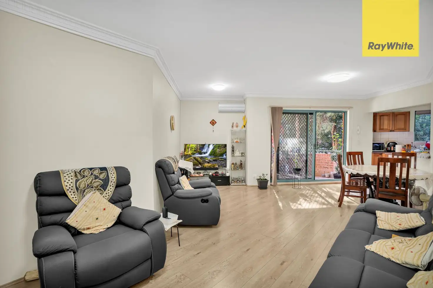 Main view of Homely unit listing, 4/9-11 Priddle Street, Westmead NSW 2145
