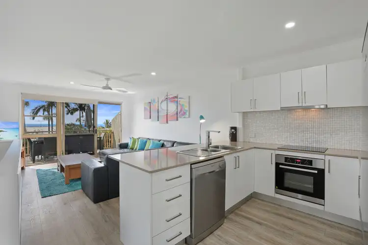 Main view of Homely townhouse listing, 19/21-25 Cumming Parade, Point Lookout QLD 4183