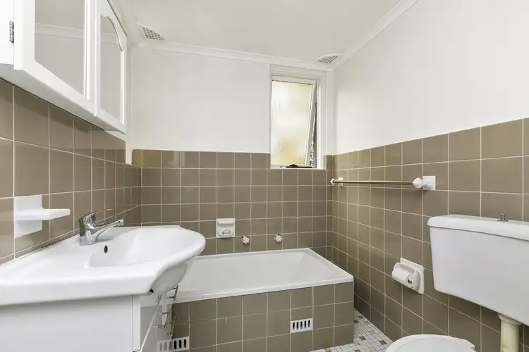 Sixth view of Homely unit listing, 8/11 Fairway Close, Manly Vale NSW 2093