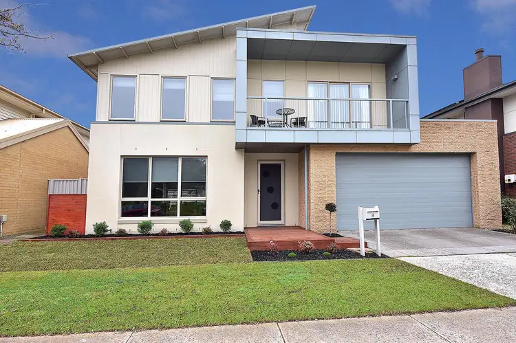 9 Dresden Drive, Waterways VIC 3195