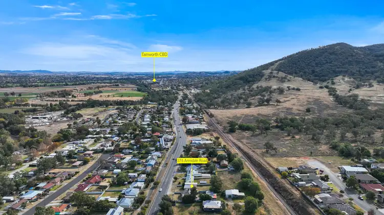 376 Armidale Road, Tamworth NSW 2340